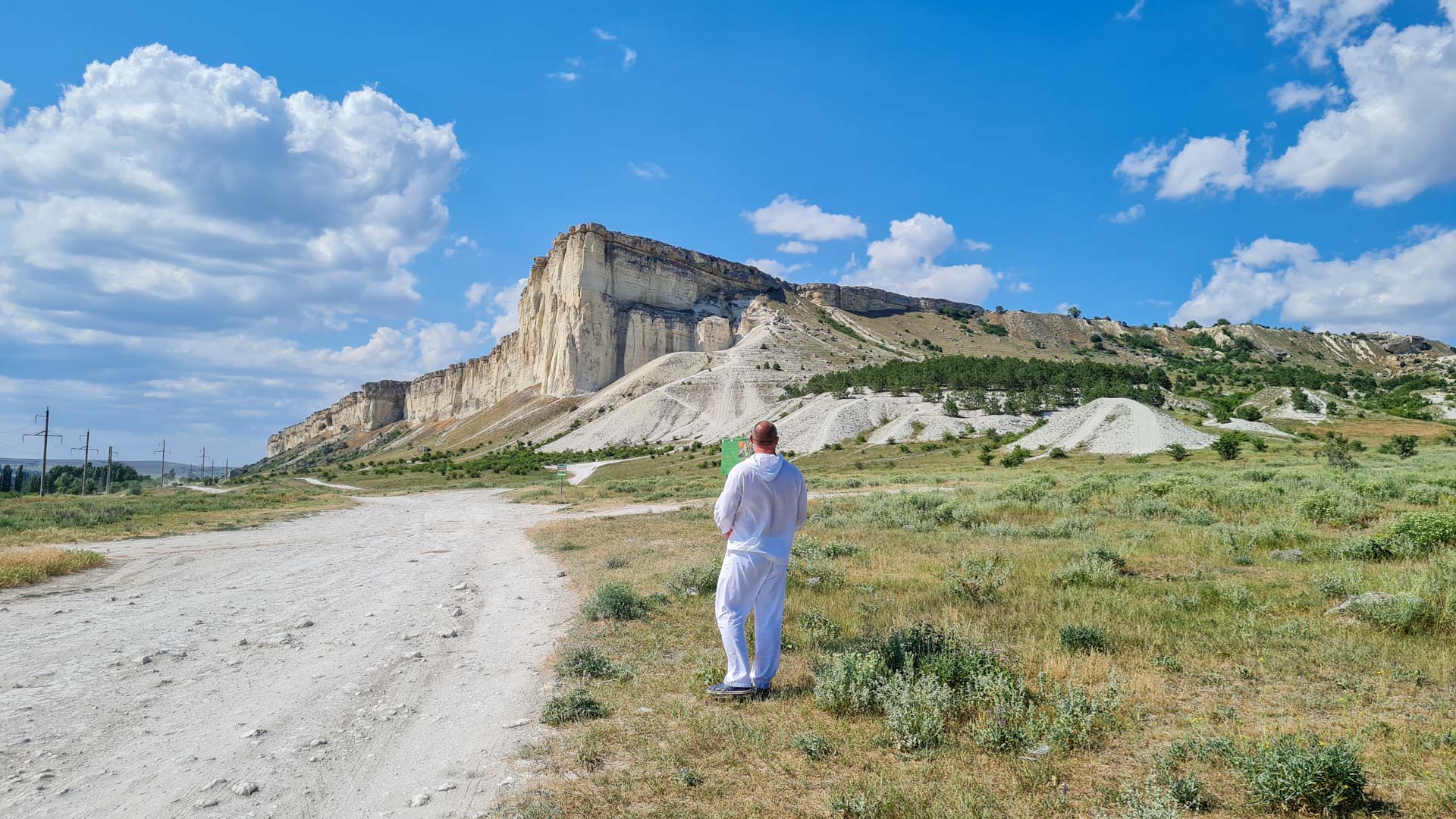 Белая скала Ак-Кая в маршруте двухдневного джип-тура по Крыму - JeepTrip