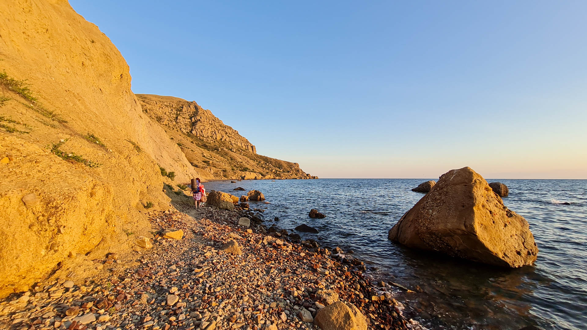 Пешая прогулка на Мыс Меганом во время джип-тура по Крыму - JeepTrip